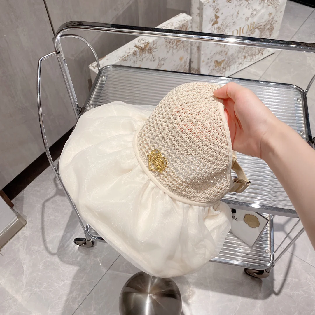 Новинки коллекции LV Весна/Лето 2023 - Соломенная шляпа - Козырек - Солнцезащитная шляпа