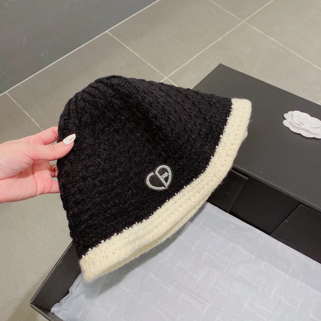 Dior - Вязаная рыбацкая шапка - Черная