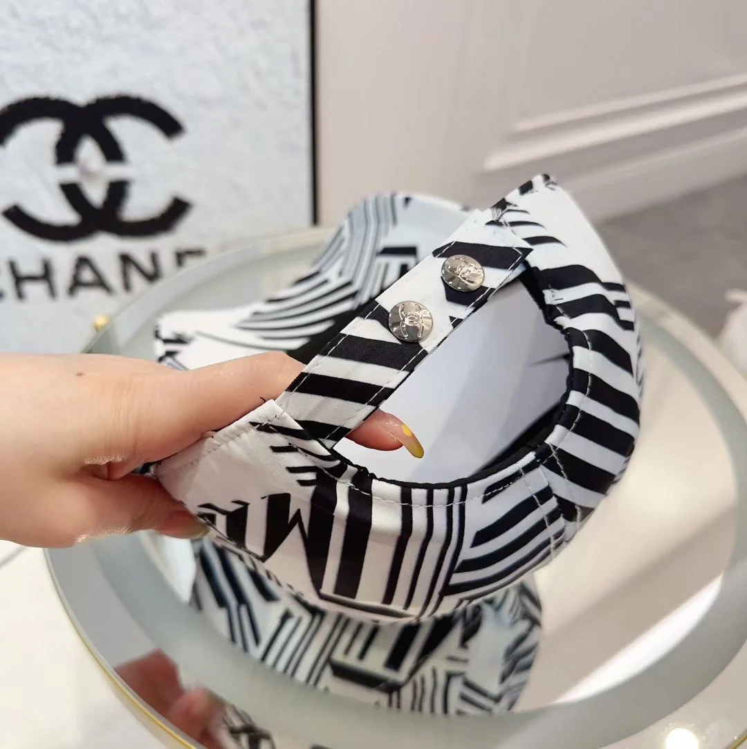 Бейсболка Chanel — Новейшая коллекция, пользующаяся огромным спросом — Белая