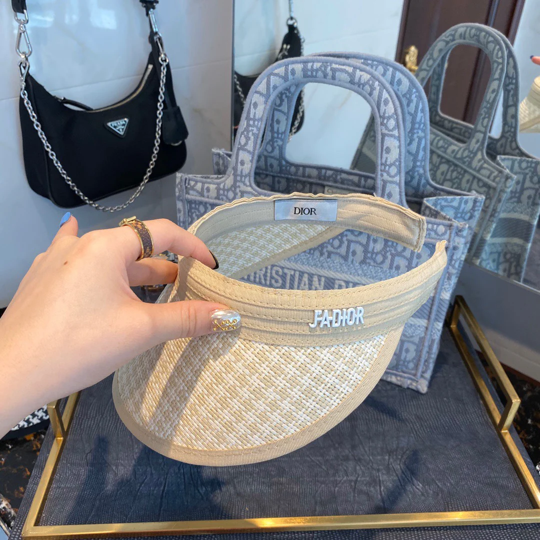 Солнцезащитная шляпа Dior в клетку ?гусиная лапка? - 1