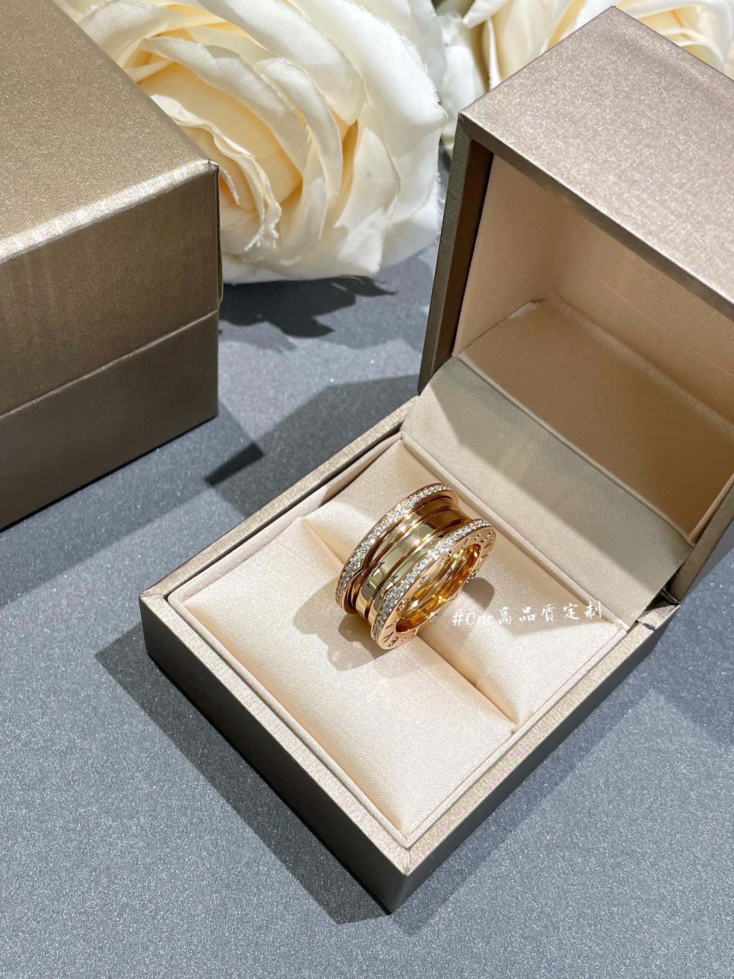 Кольцо Bvlgari 021