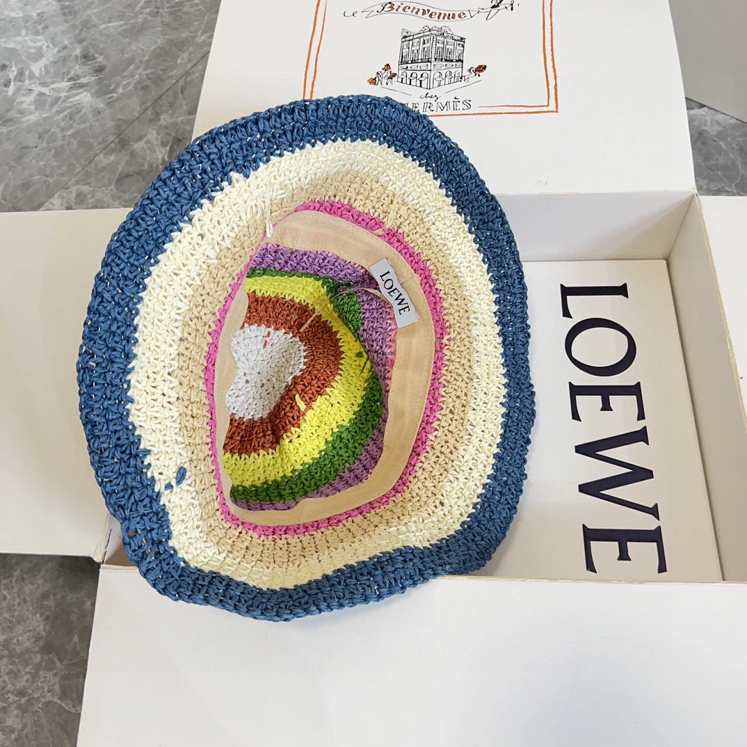 Новая плетеная рыбацкая шляпа LOEWE Rainbow Hollow 2024 — синяя.