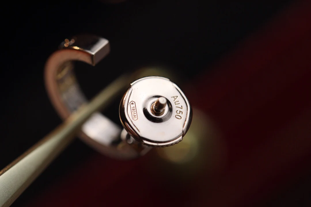 Серьги Cartier Love - Платина - Без бриллиантов