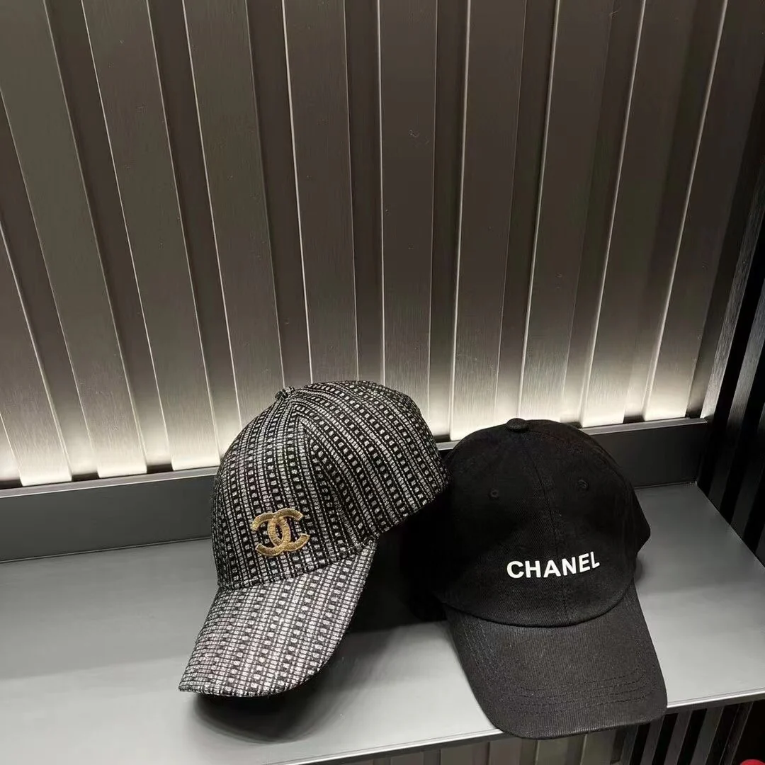 Chanel - Кепка-?утиный клюв? - 1