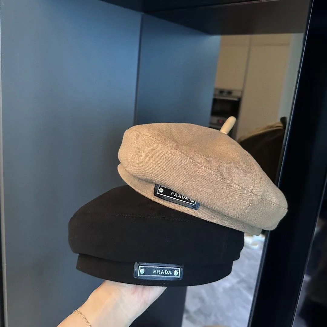 Prada - берет из коллекции осень/зима