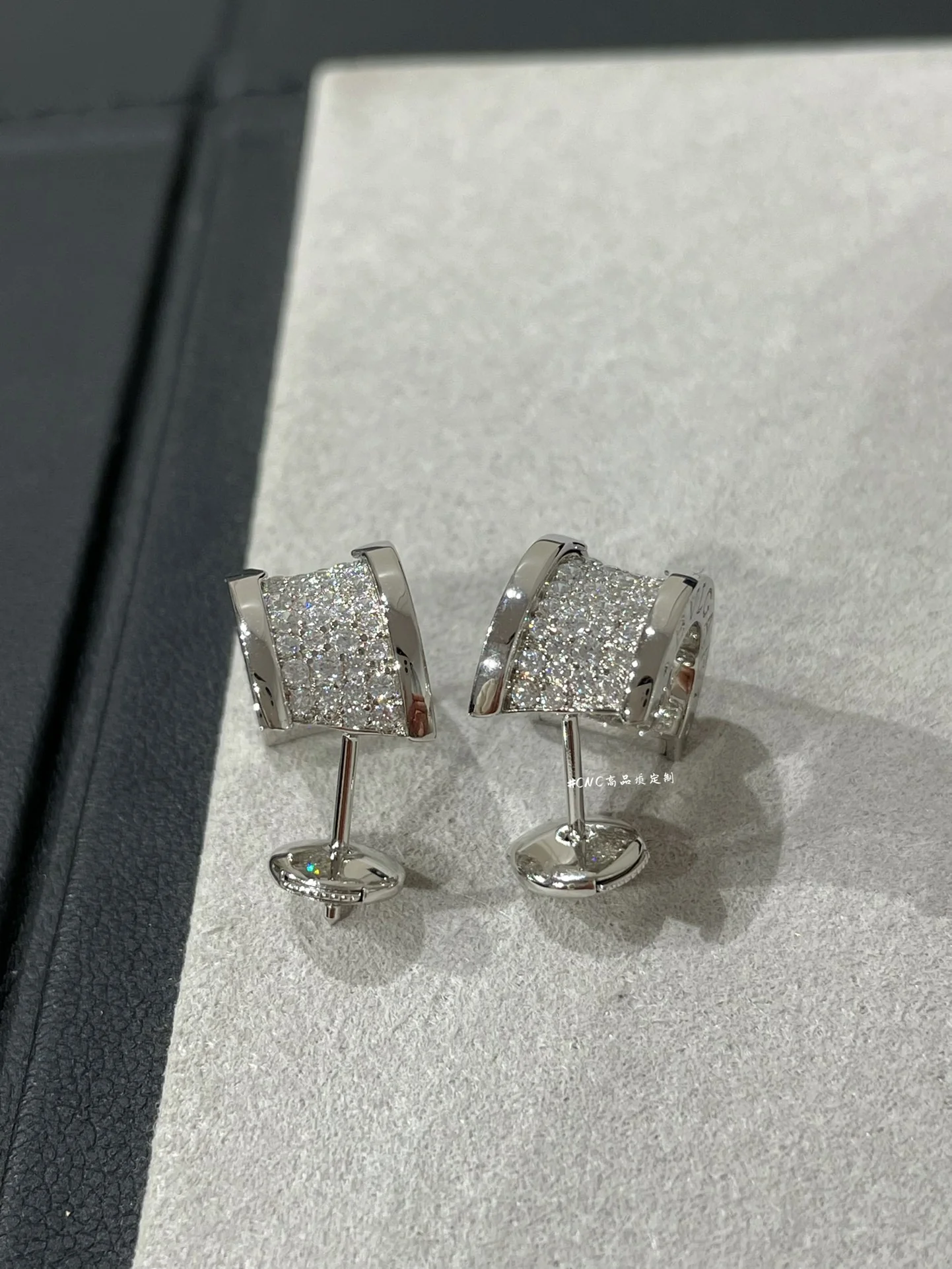 Серьги Bvlgari 014