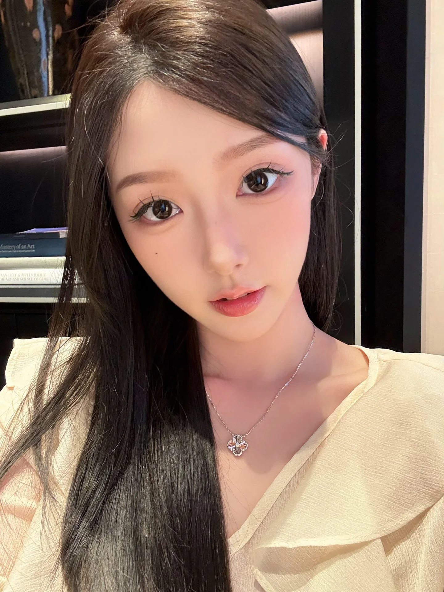 Van Vek - Колье 090