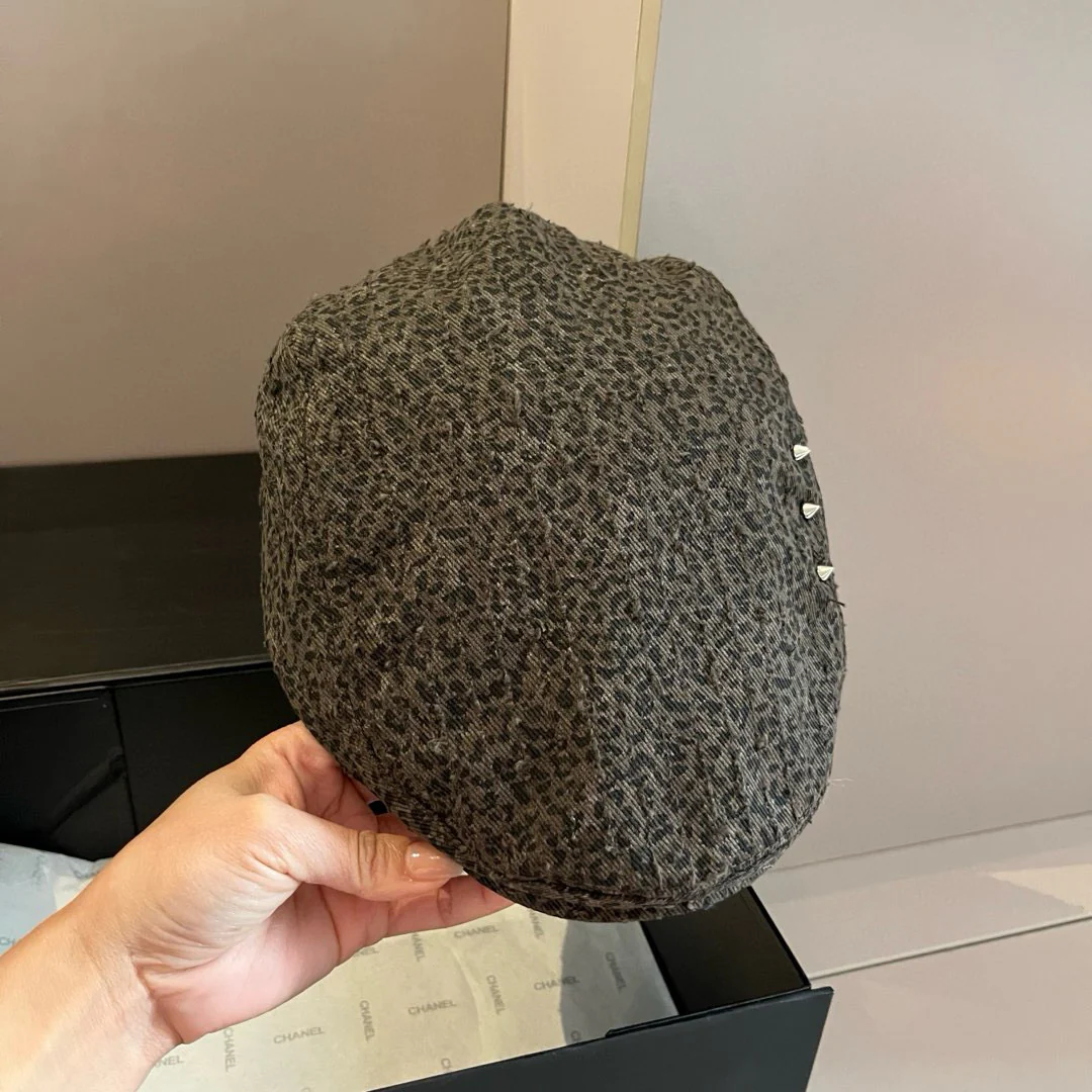 Burberry - Шляпа вора с леопардовым принтом