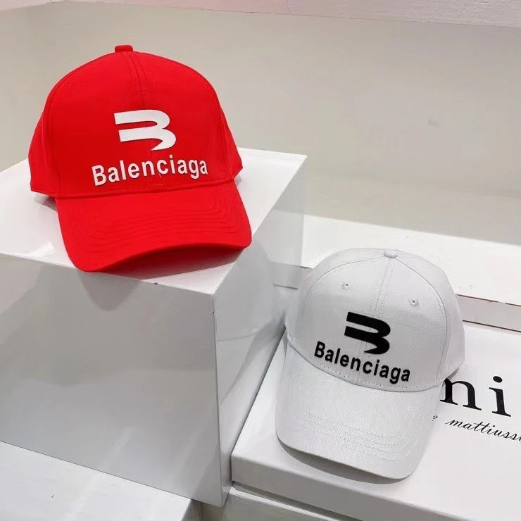 Новая красочная бейсболка Balenciaga весна/лето 2022