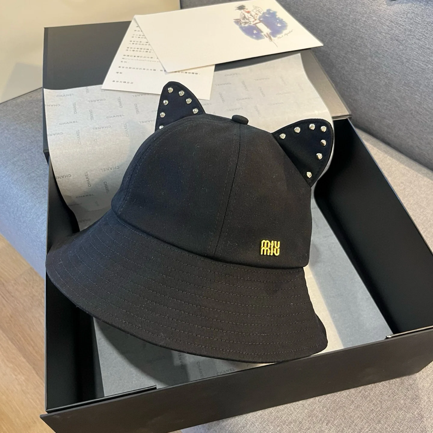 Рыбацкая шляпа Miu Miu с кошачьими ушками - Черная - 1