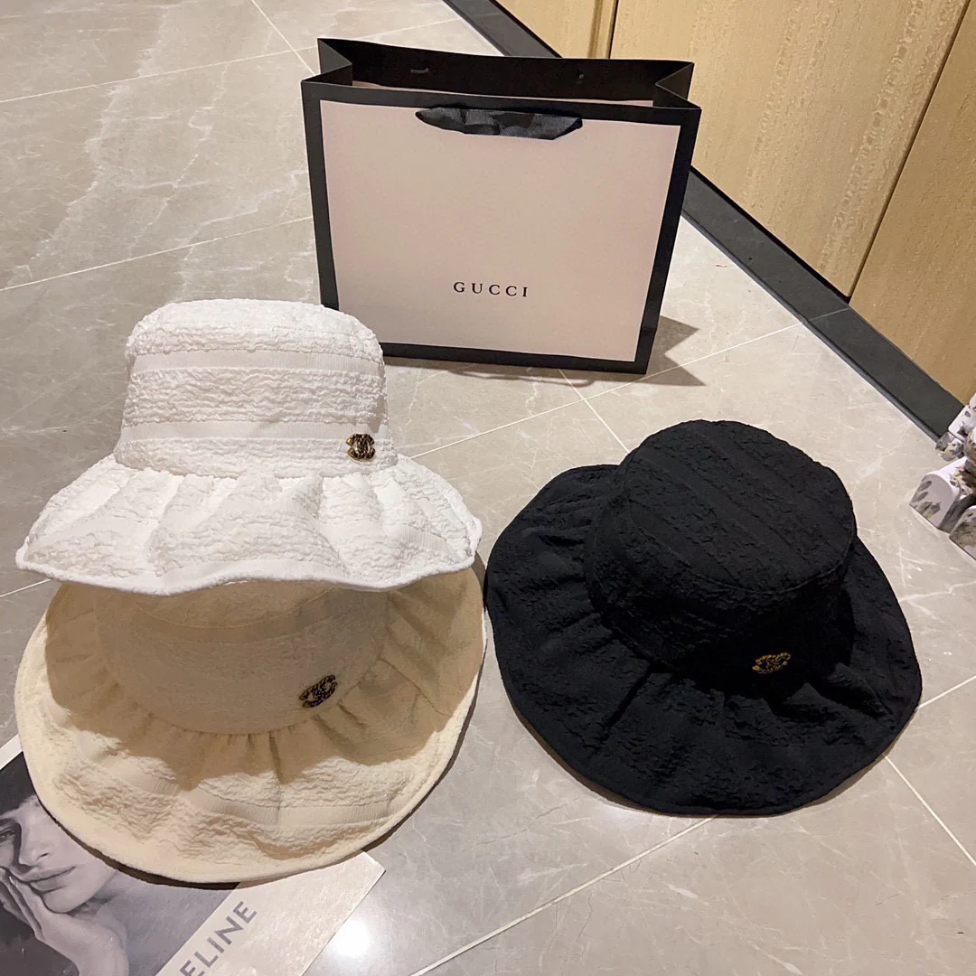 Новинка коллекции Chanel Весна/Лето 2023 - Мятая рыбацкая шляпа - Белая - 1