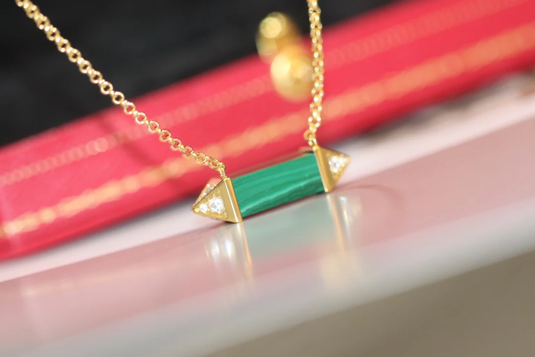 Cartier - Колье - Зеленое 007