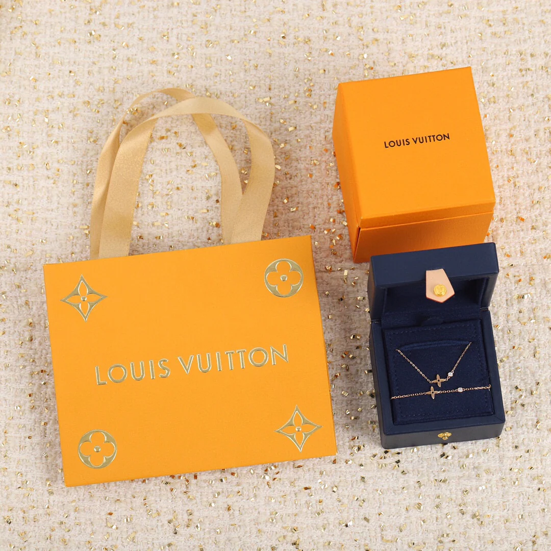 LV-Ожерелье 066