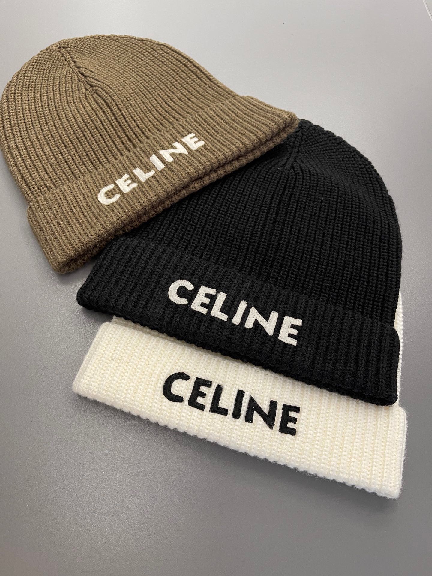 Вязаная шапка Celine