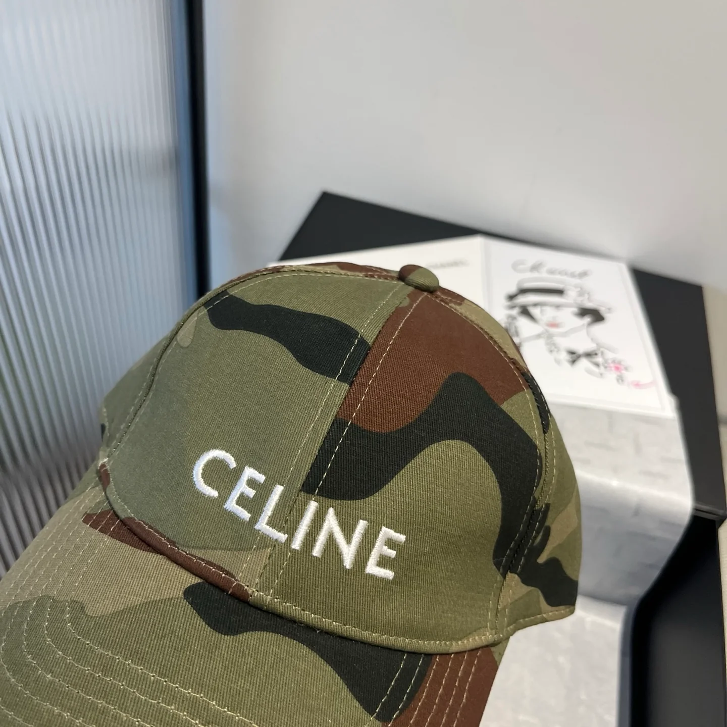 Бейсболка Celine с камуфляжным рисунком