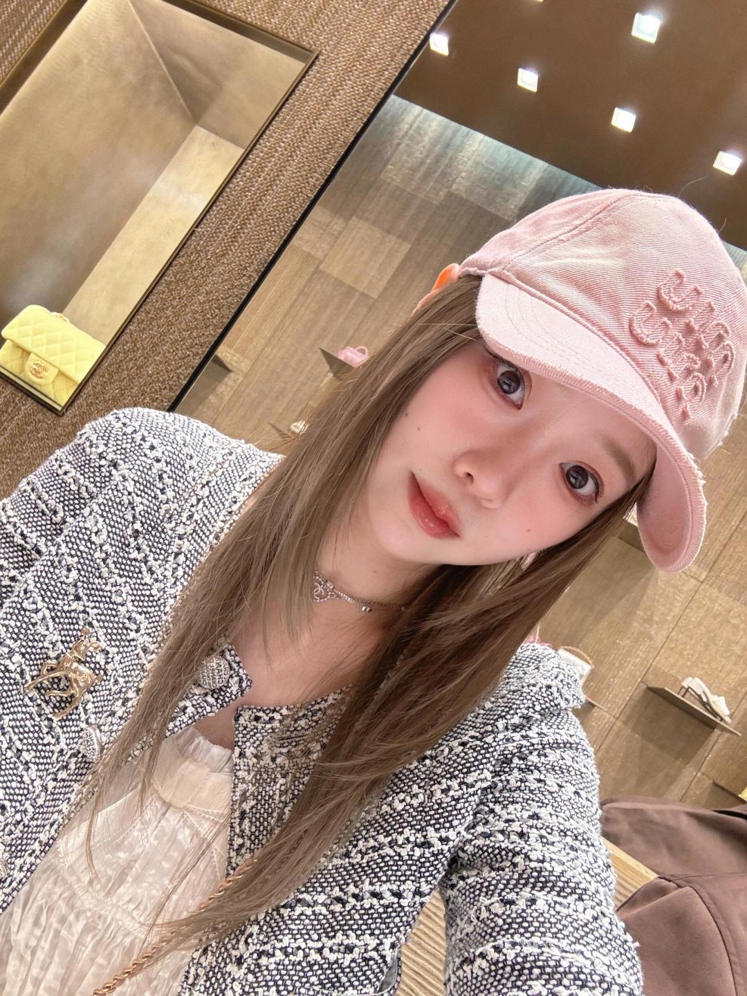 Колье Chanel 25p с ажурным сердцем