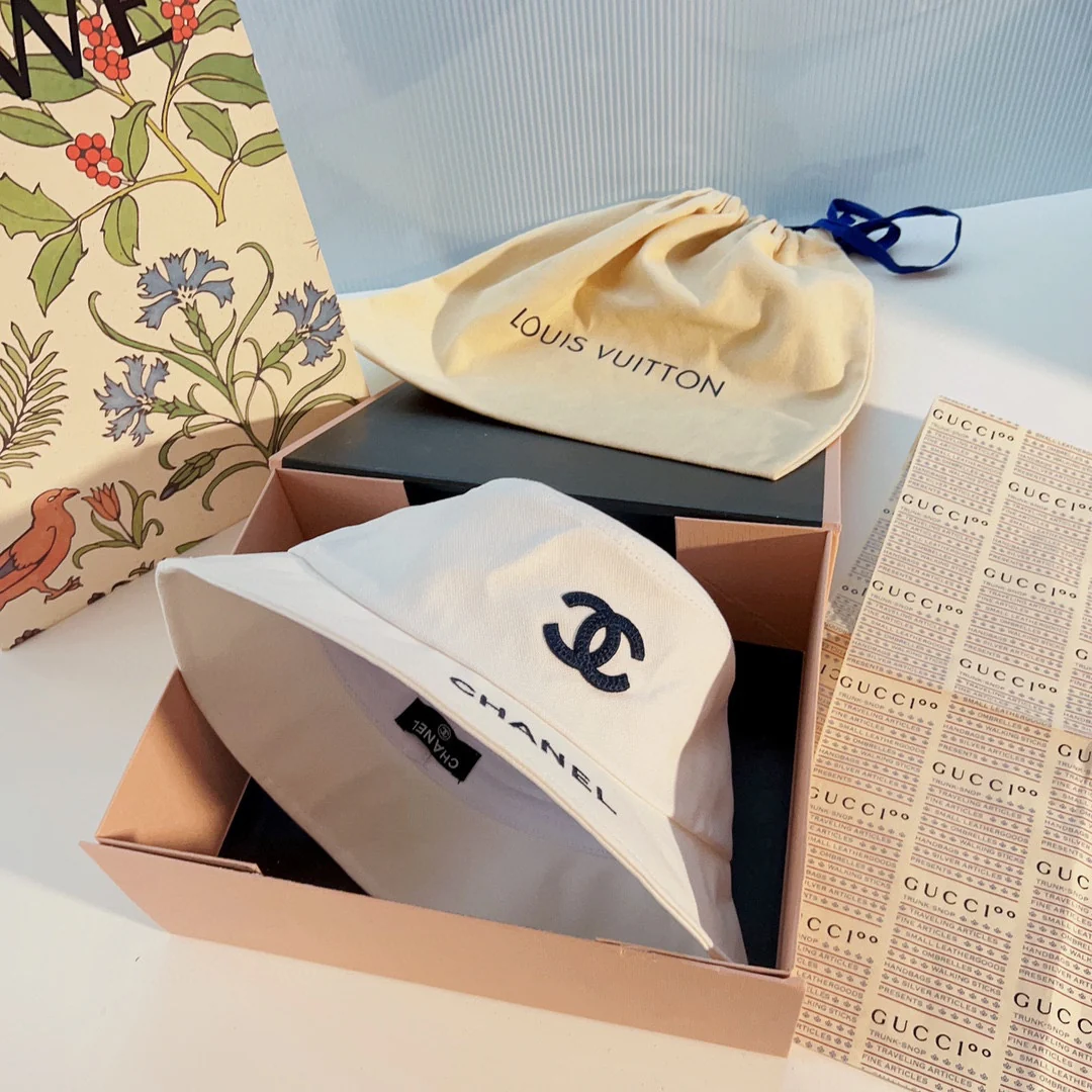 Chanel - Вышитая рыбацкая шляпа