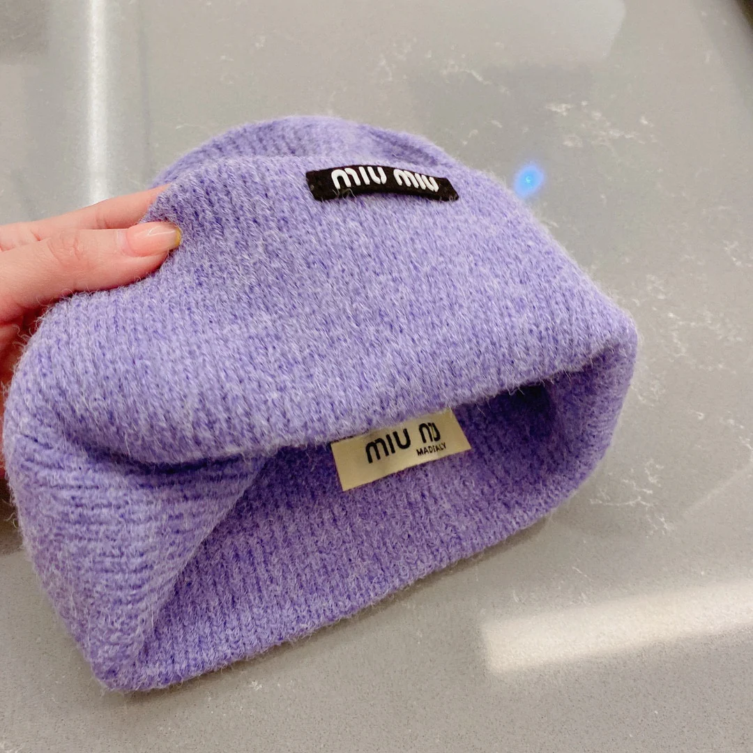 Miu Miu - Вязаная шапка-бини - Унисекс - Фиолетовая