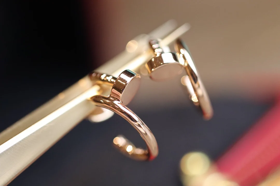 Серьги Cartier 030