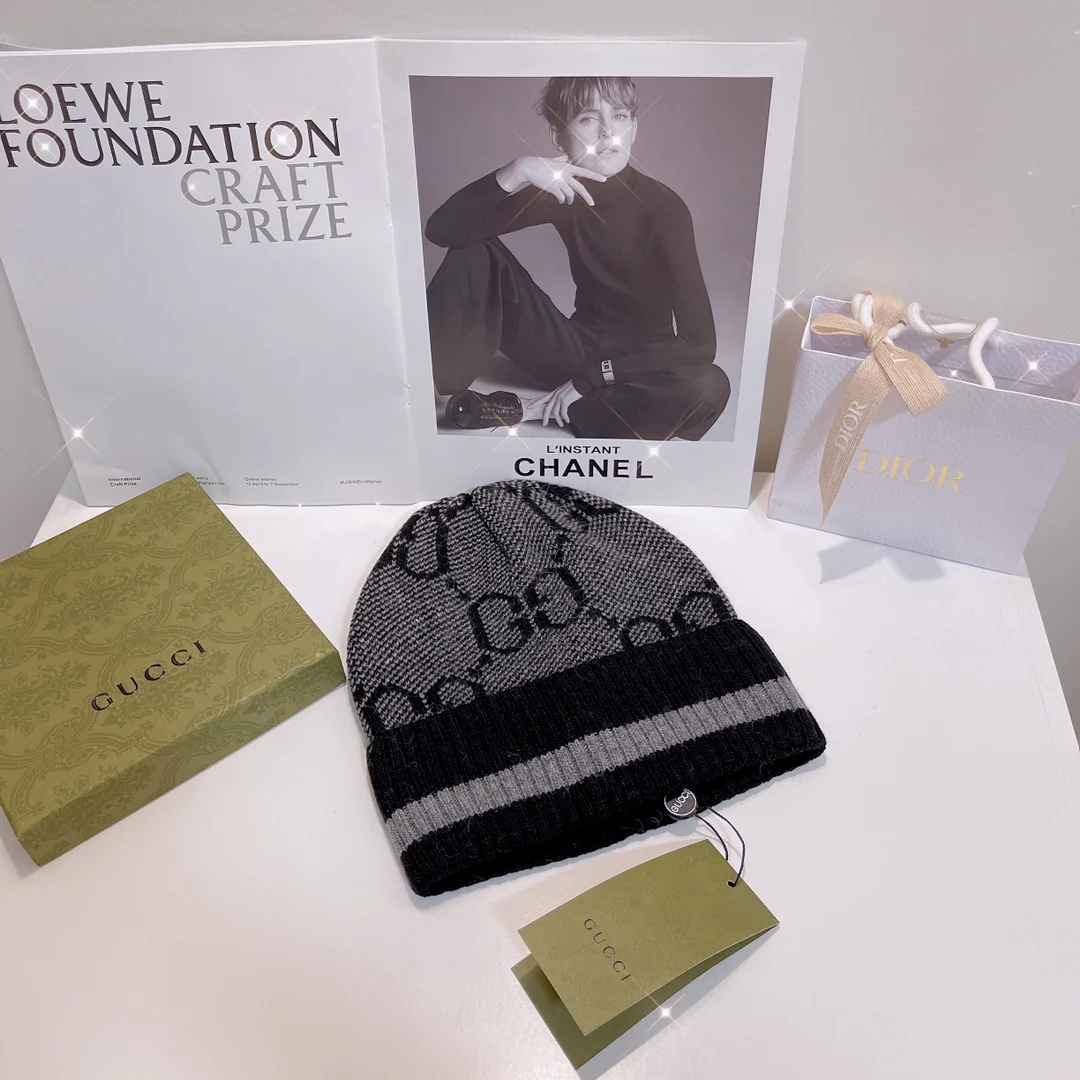 Gucci - Вязаная шапка на резинке - Черно-серая