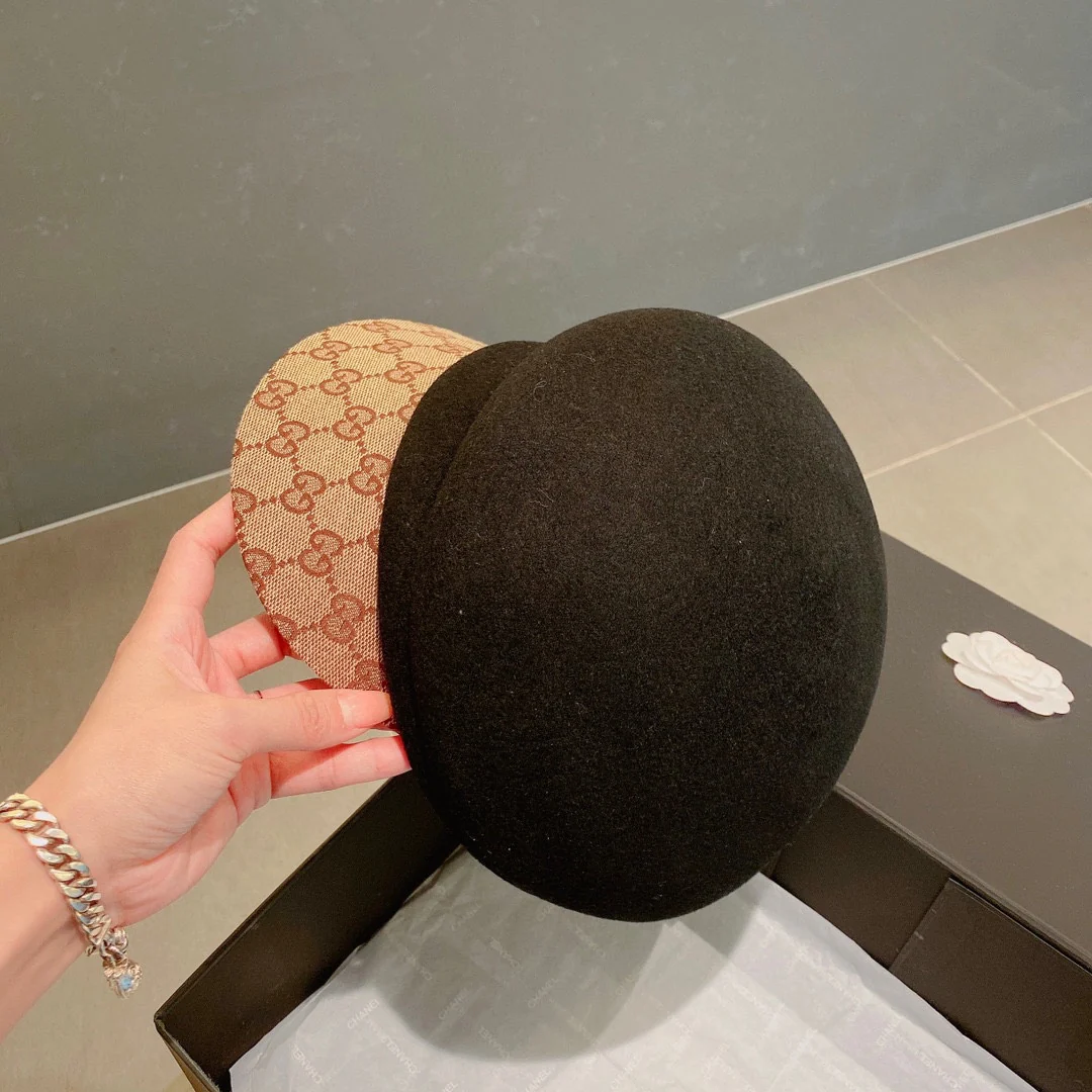 Miu Miu - Черная бейсболка