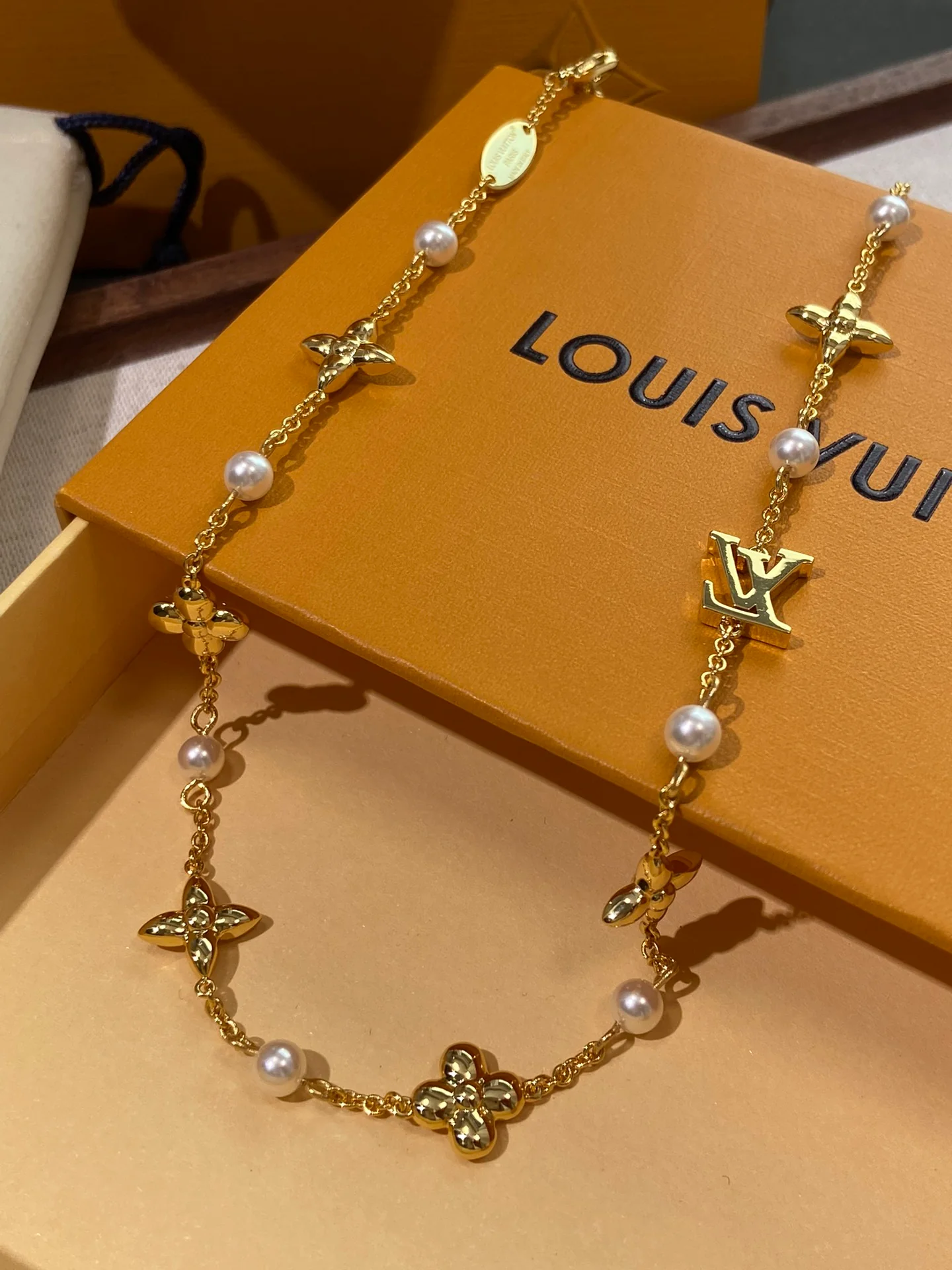 LV-Ожерелье 072