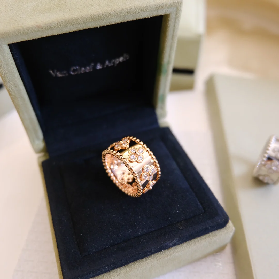 Ван Век - Кольцо 059