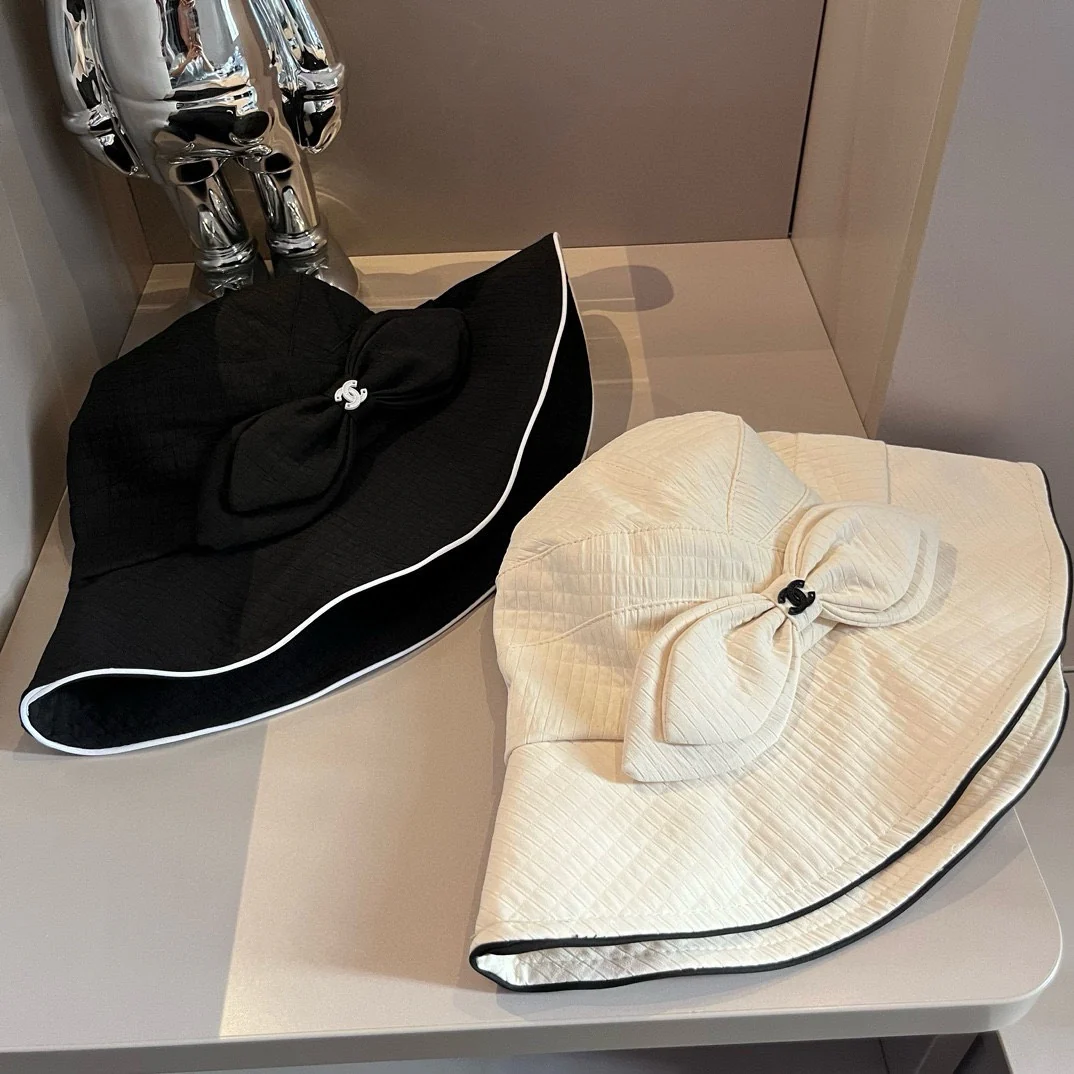 Chanel - Универсальная рыбацкая шляпа из парусины с бантом - Черная