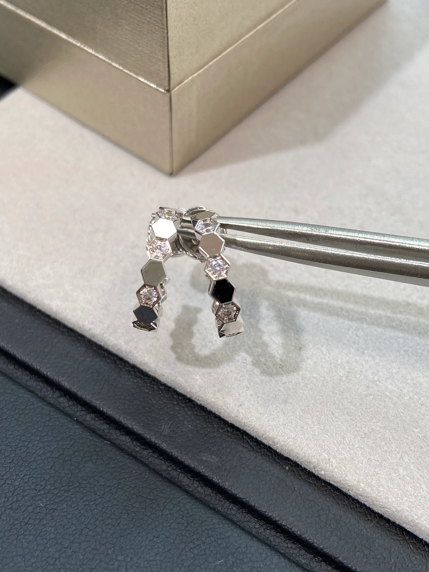 Серьги Chaumet 015