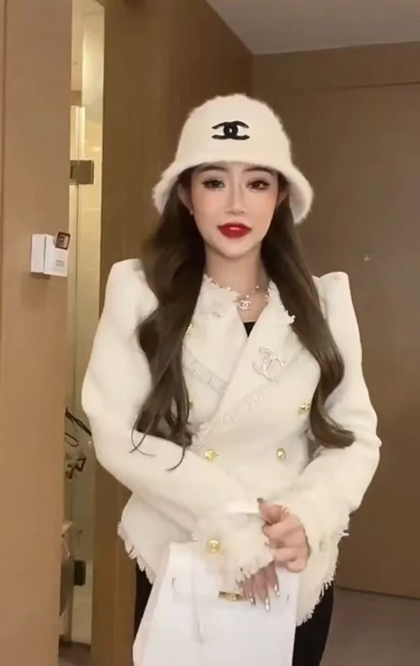 Chanel - Флисовая рыбацкая шляпа