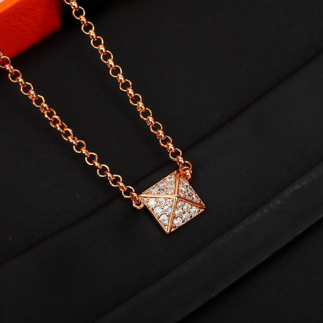 Hermes - Колье 048-1