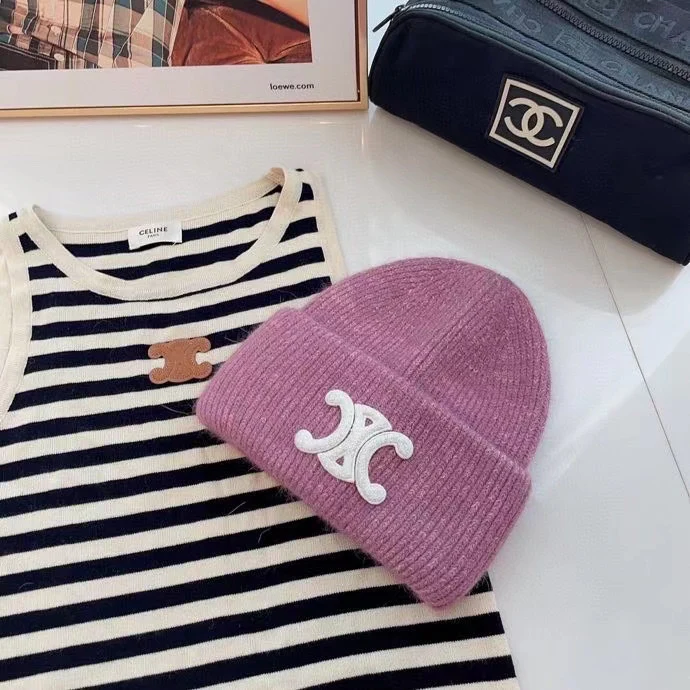 Селин - шапка из кроличьего меха