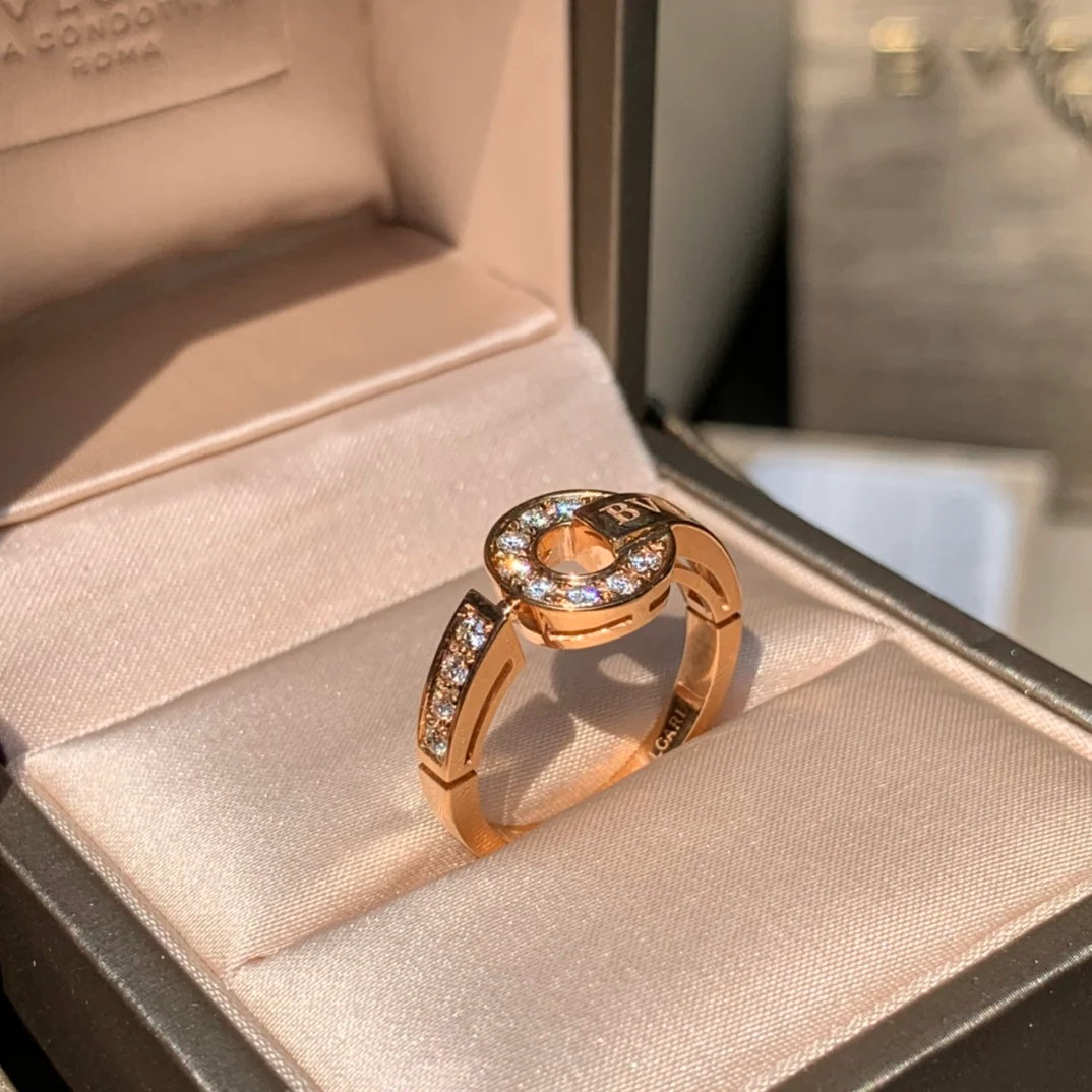 Кольцо Bvlgari 005