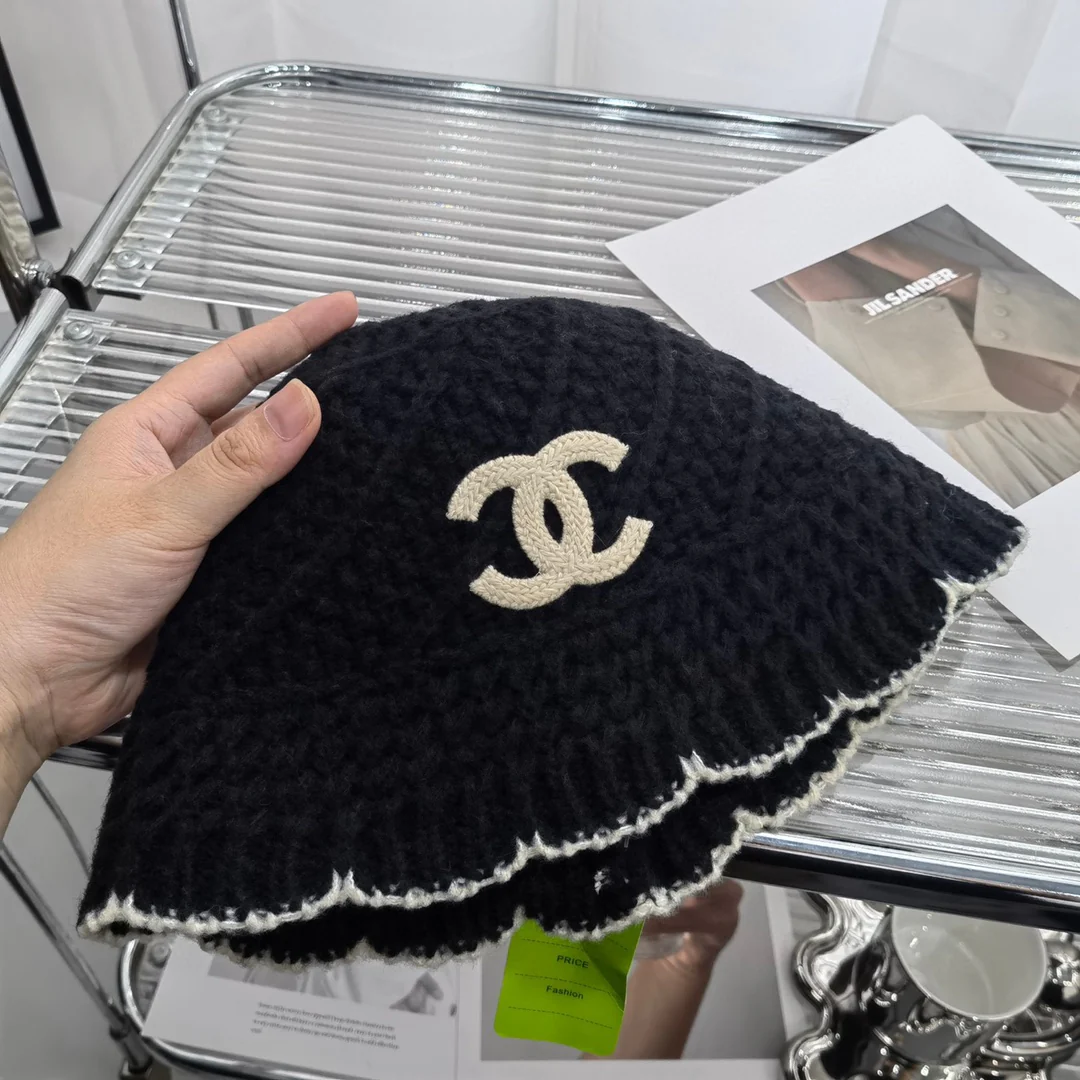 Chanel - Шерстяная рыбацкая шляпа