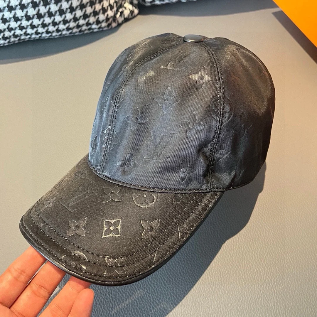 LV - Новинка - Нежный принт