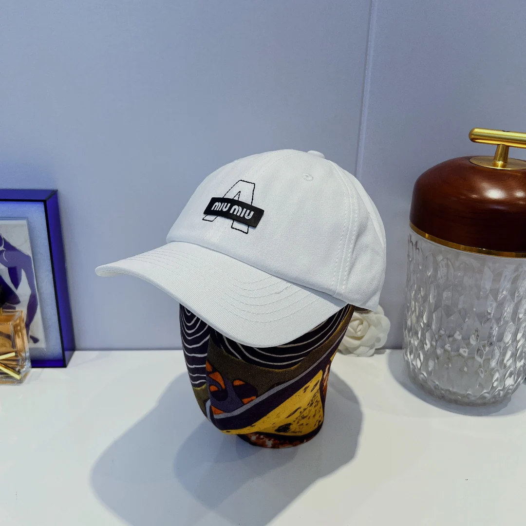 Miu Miu - Новая однотонная бейсболка