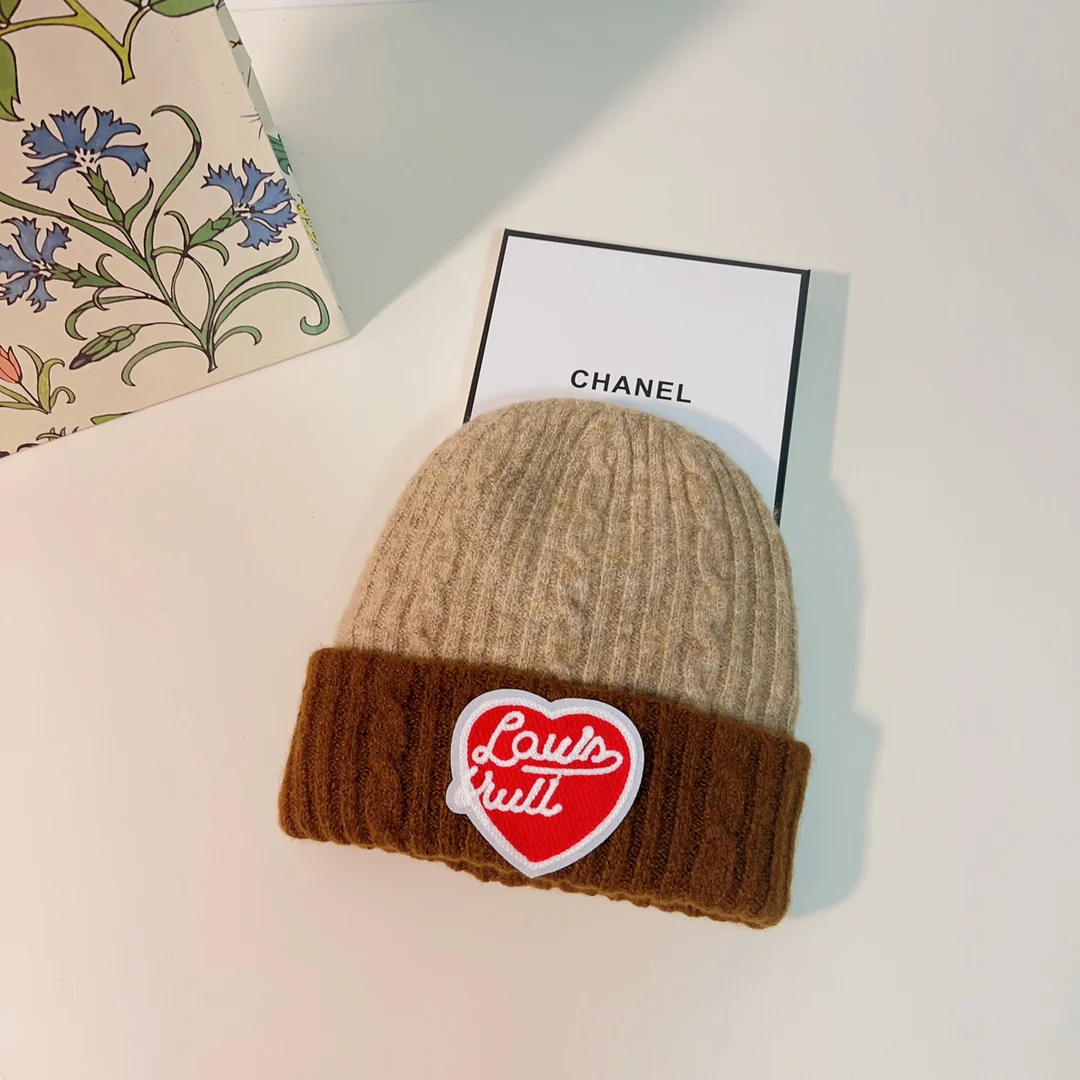 Вязаная шапка LV-Cable