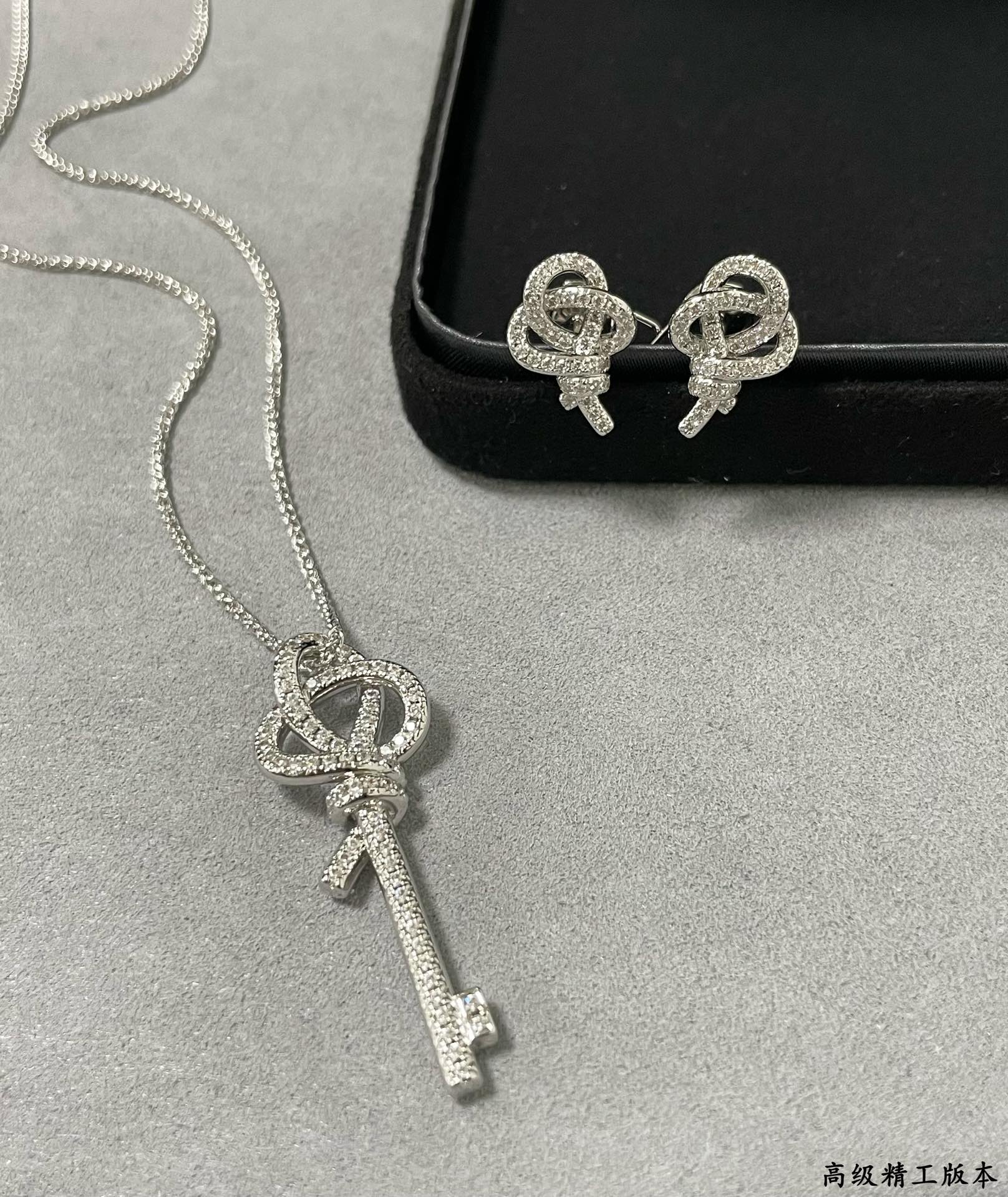 Серьги Tiffany 011