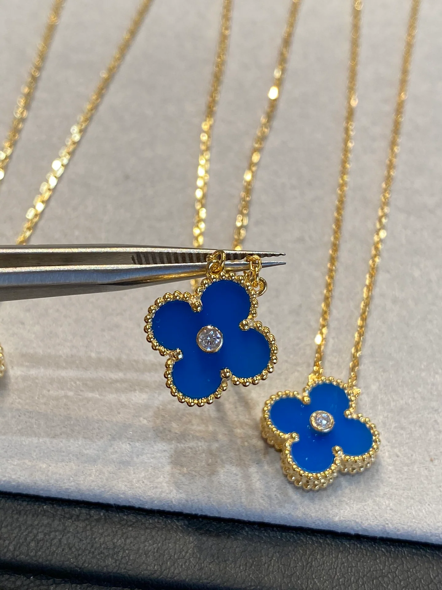 Ван Веккьо - Колье 116