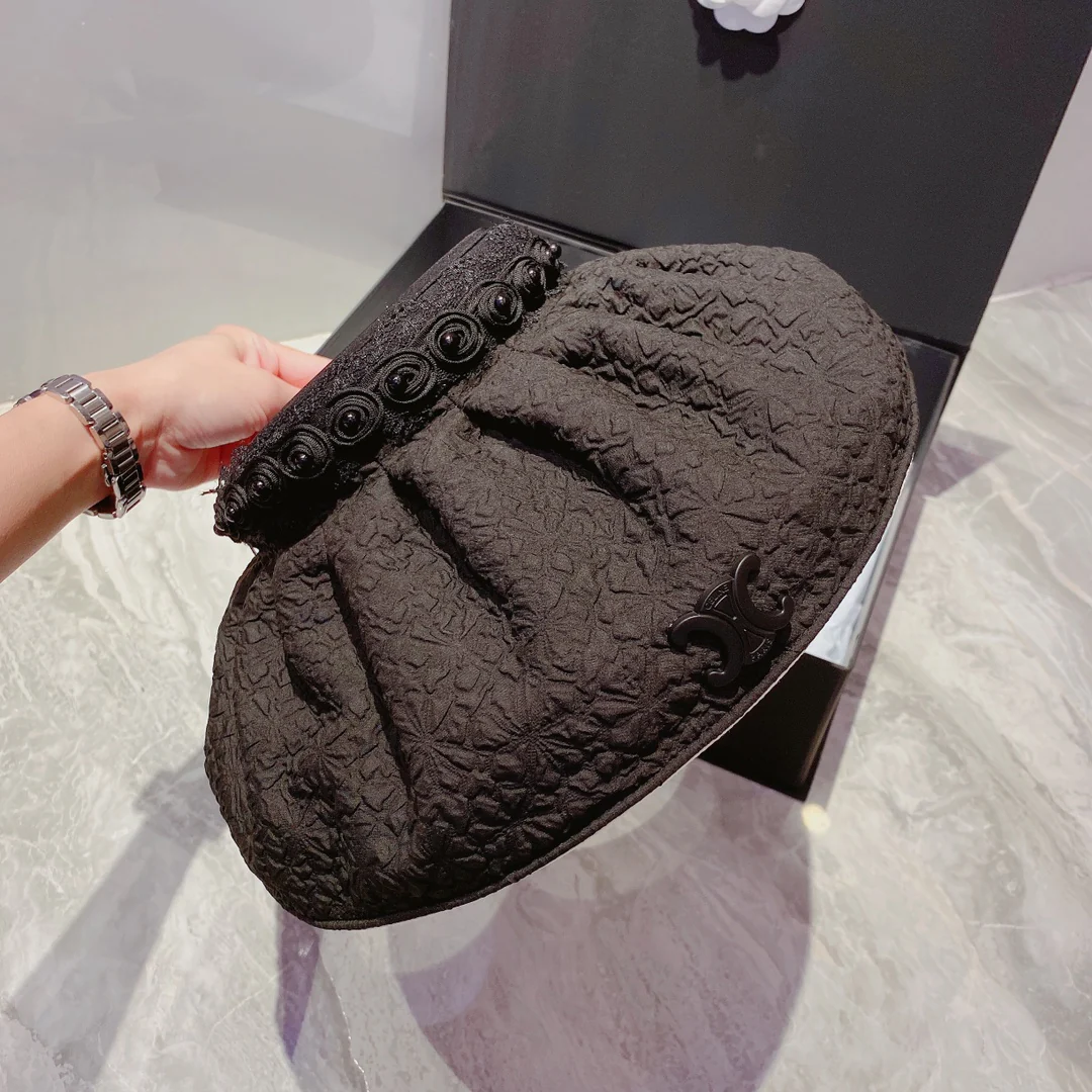 Celine Триумфальная арка Шляпа от солнца с жемчугом