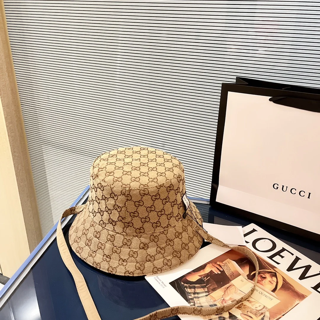 Панама Gucci с монограммой (такая же, как в бутиках) - двусторонняя