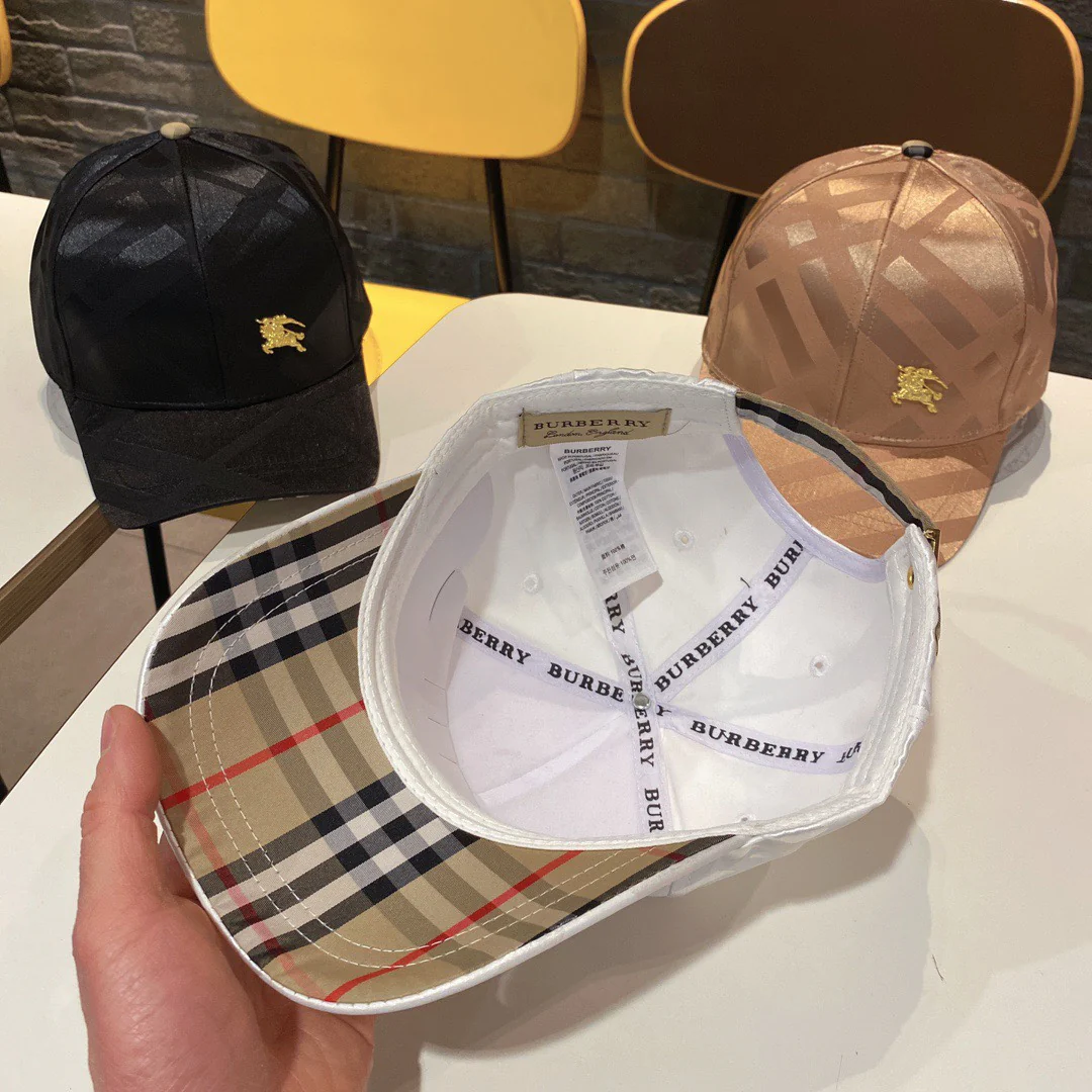 Burberry - Полосатая бейсболка