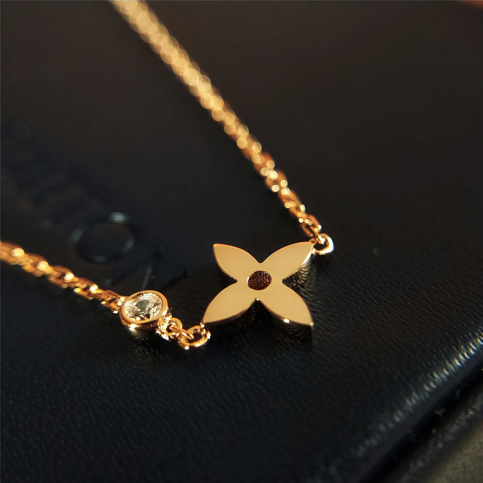 LV-Ожерелье 092