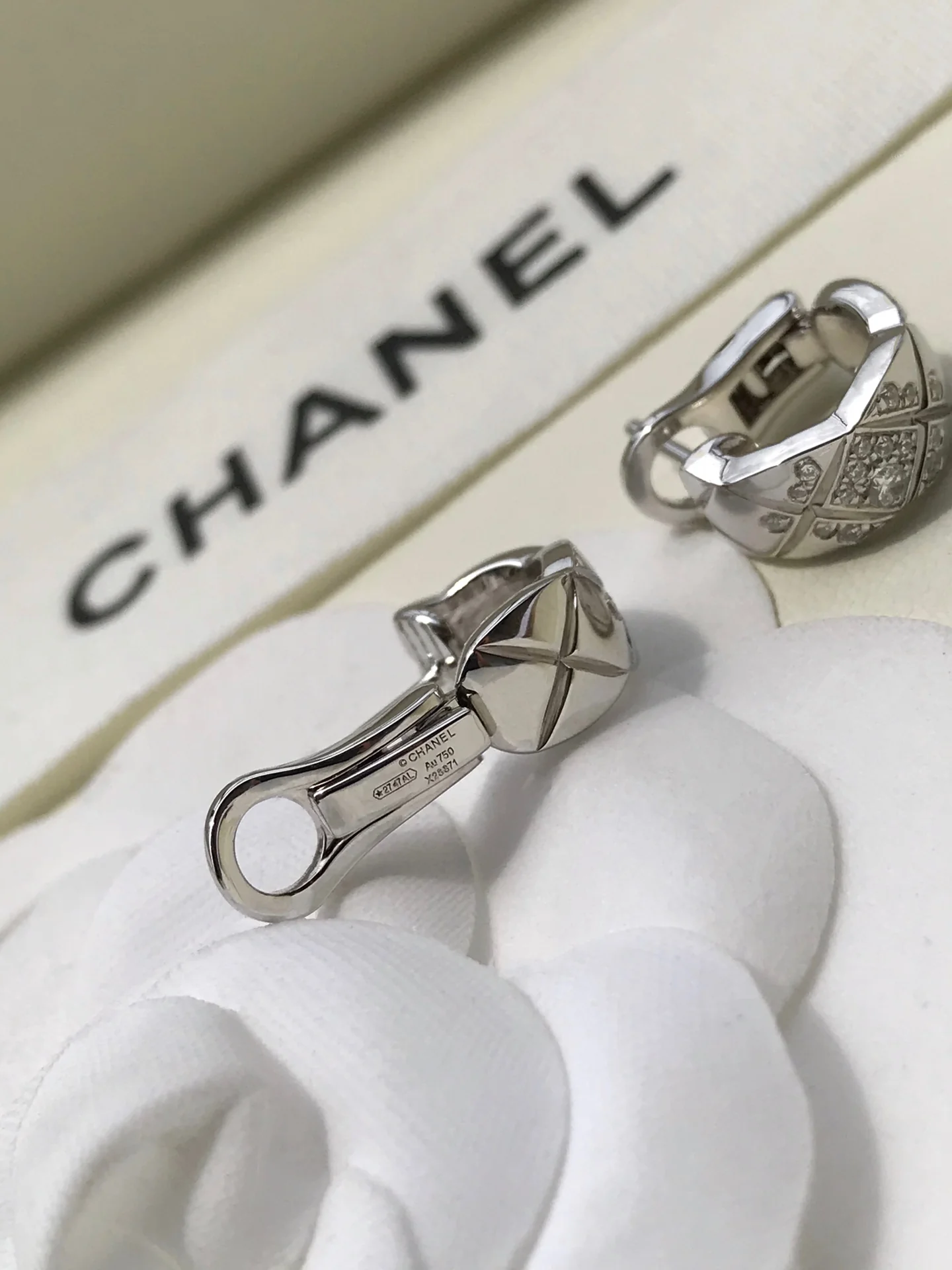 Серьги Chanel 1065