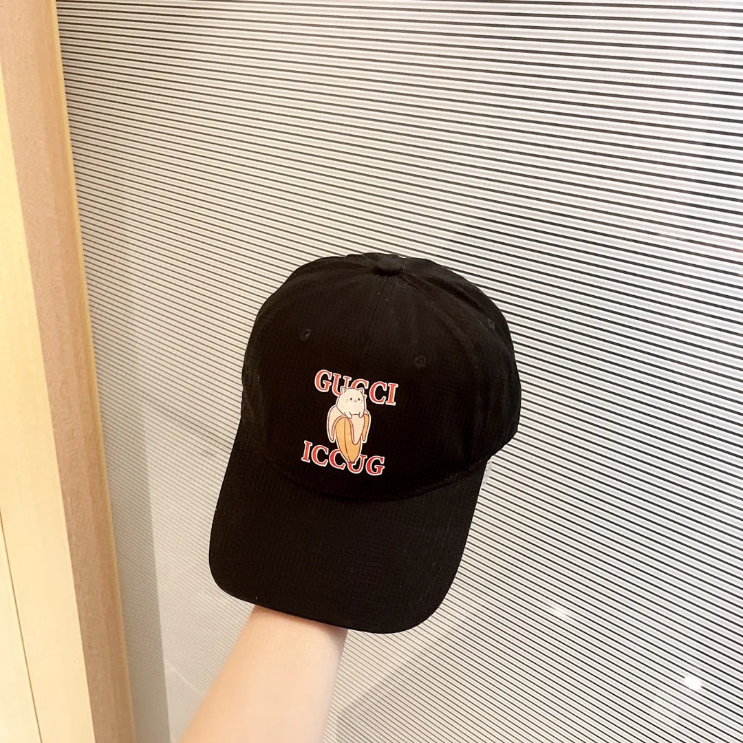 Бейсболка Gucci с кошачьим рисунком