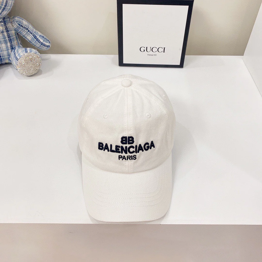 Balenciaga - Классическая бейсболка с вышивкой