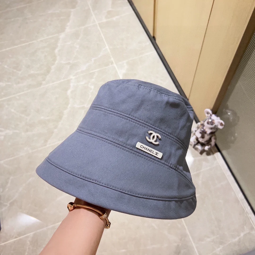 Новинка сезона весна/лето 2023 от Chanel — Необычная рыбацкая шляпа