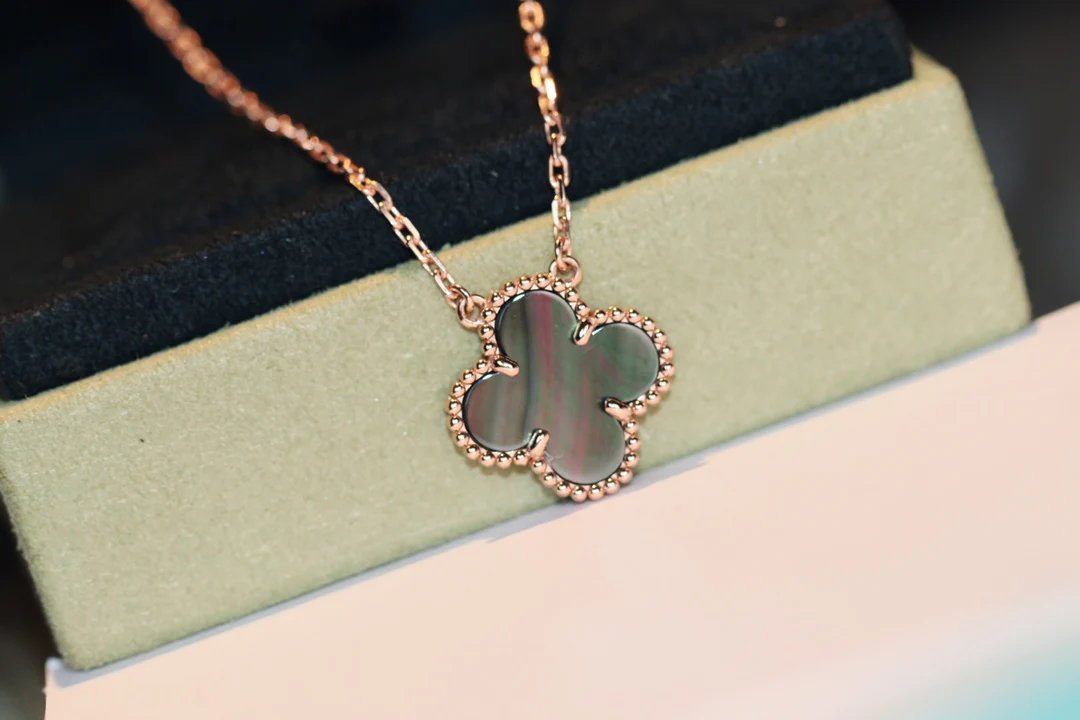 Van Vek - Колье 079