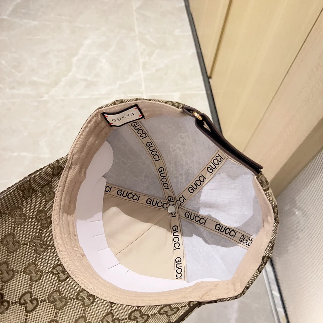 Новинка сезона весна/лето 2023 от Gucci - бейсболка с монограммой - кофейно-коричневый - 1