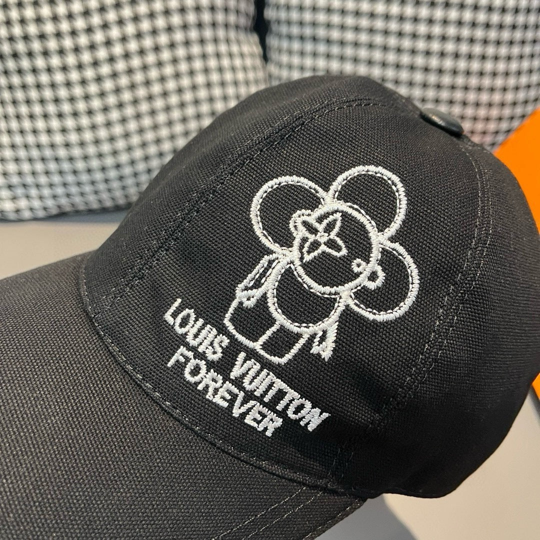 LV - Вышитая бейсболка - Черная
